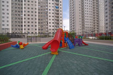 Apartamento para alugar com 38m², 2 quartos e sem vagaÁrea comum - Playground