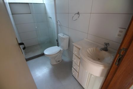 Casa para alugar com 340m², 4 quartos e 3 vagasBanheiro Social (casa 2)