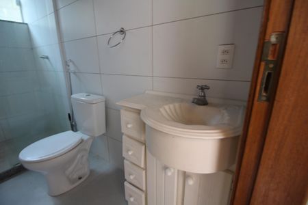 Casa para alugar com 340m², 4 quartos e 3 vagasBanheiro Social (casa 2)