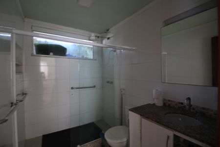 Casa para alugar com 340m², 4 quartos e 3 vagasBanheiro Social (casa 1)