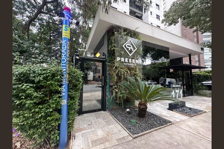 Apartamento para alugar com 112m², 2 quartos e 2 vagasFachada e portaria