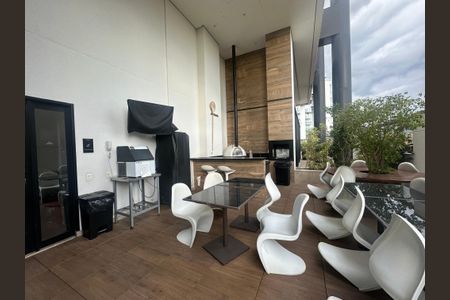 Apartamento para alugar com 112m², 2 quartos e 2 vagasÁrea comum - Churrasqueira