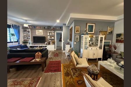 Apartamento para alugar com 112m², 2 quartos e 2 vagasSala
