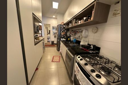 Apartamento para alugar com 112m², 2 quartos e 2 vagasCozinha