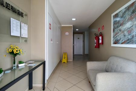 Apartamento para alugar com 48m², 2 quartos e 1 vaga Apartamento para alugar com 48m², 2 quartos e 1 vagaHall de entrada
