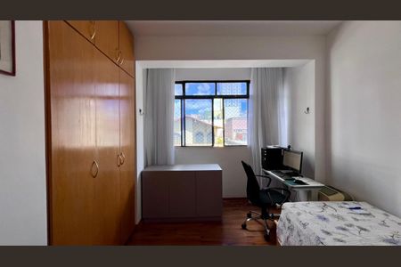 Apartamento à venda com 95m², 3 quartos e 1 vagaquarto 