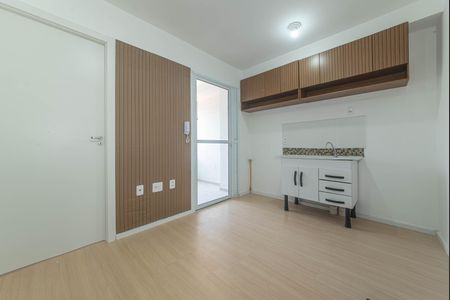 Sala - Cozinha Integrada de apartamento para alugar com 2 quartos, 32m² em Santo Amaro, São Paulo
