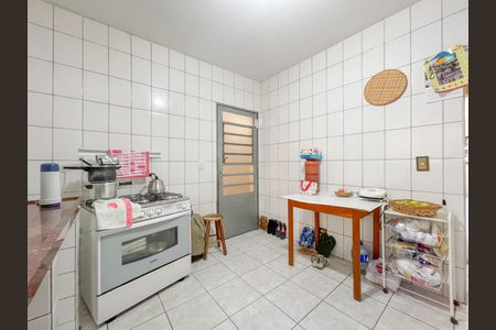 Casa à venda com 164m², 2 quartos e 2 vagas Casa à venda com 164m², 2 quartos e 2 vagasCozinha