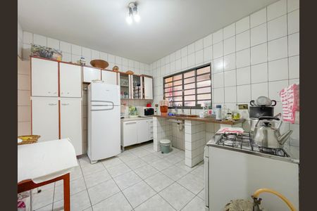 Casa à venda com 164m², 2 quartos e 2 vagas Casa à venda com 164m², 2 quartos e 2 vagasCozinha
