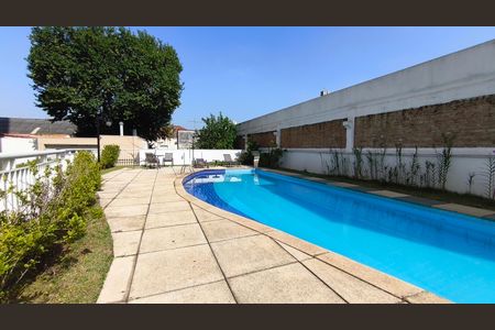 Apartamento à venda com 64m², 2 quartos e 1 vaga Apartamento à venda com 64m², 2 quartos e 1 vagaPiscina