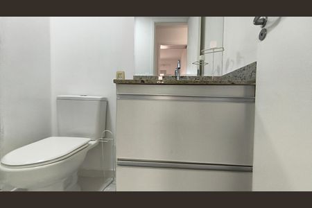 Apartamento à venda com 64m², 2 quartos e 1 vaga Apartamento à venda com 64m², 2 quartos e 1 vagaBanheiro