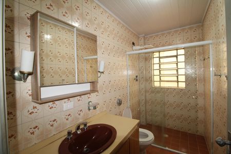 Casa para alugar com 250m², 3 quartos e 2 vagasBanheiro 1