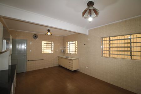 Casa para alugar com 250m², 3 quartos e 2 vagasCozinha