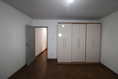 Casa para alugar com 250m², 3 quartos e 2 vagasQuarto 1