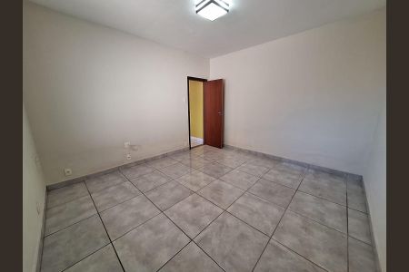 Casa à venda com 287m², 3 quartos e 4 vagasQuarto