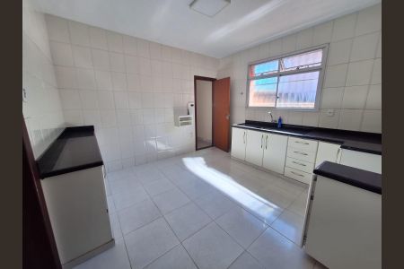 Casa à venda com 287m², 3 quartos e 4 vagasCozinha