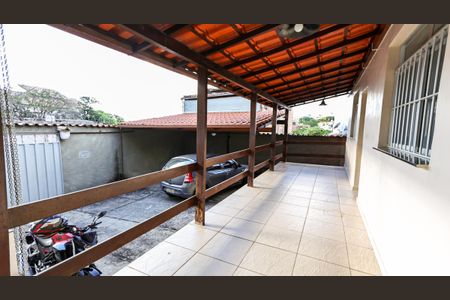 Casa à venda com 287m², 3 quartos e 4 vagasVaranda