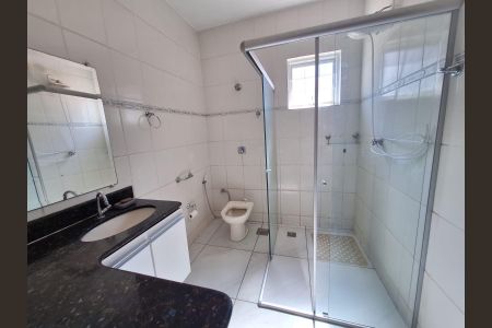 Casa à venda com 287m², 3 quartos e 4 vagasBanheiro