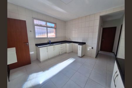 Casa à venda com 287m², 3 quartos e 4 vagasCozinha
