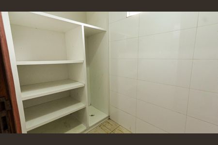 Casa à venda com 287m², 3 quartos e 4 vagasDespensa