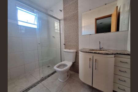 Casa à venda com 287m², 3 quartos e 4 vagasBanheiro