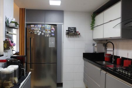 Casa de condomínio à venda com 117m², 4 quartos e 2 vagasCozinha