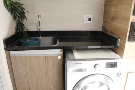 Casa de condomínio à venda com 117m², 4 quartos e 2 vagasÁrea de Serviço