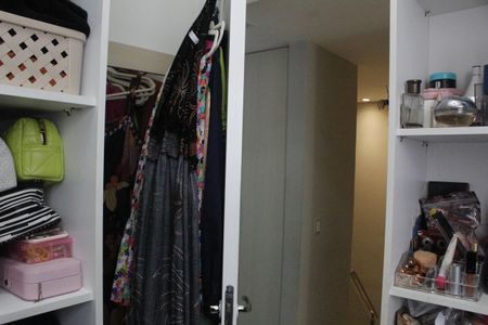 Casa de condomínio à venda com 117m², 4 quartos e 2 vagasQuarto 3