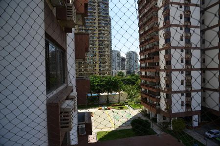 Apartamento à venda com 179m², 4 quartos e 3 vagasVaranda