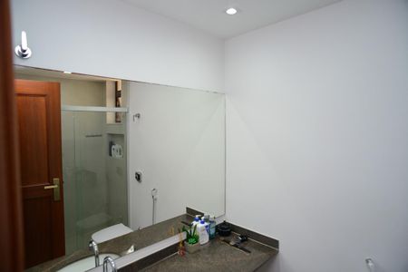 Apartamento à venda com 179m², 4 quartos e 3 vagasBanheiro da Suíte