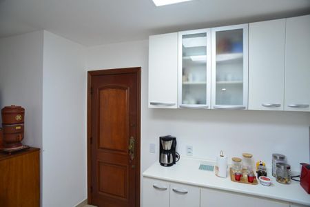Apartamento à venda com 179m², 4 quartos e 3 vagasCozinha