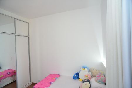 Apartamento à venda com 179m², 4 quartos e 3 vagasQuarto 2