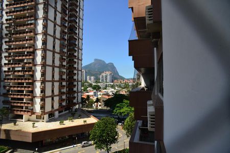 Apartamento à venda com 179m², 4 quartos e 3 vagasVaranda da Suíte