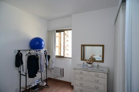 Apartamento à venda com 179m², 4 quartos e 3 vagasQuarto 1