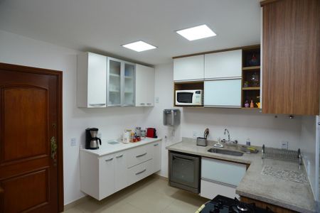 Apartamento à venda com 179m², 4 quartos e 3 vagasCozinha