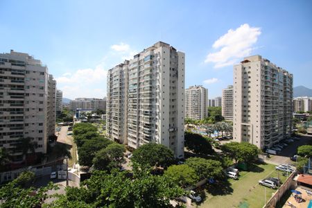 Vista de apartamento à venda com 2 quartos, 64m² em Barra Olímpica, Rio de Janeiro