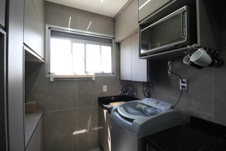 Apartamento à venda com 64m², 2 quartos e 1 vagaÁrea de Serviço