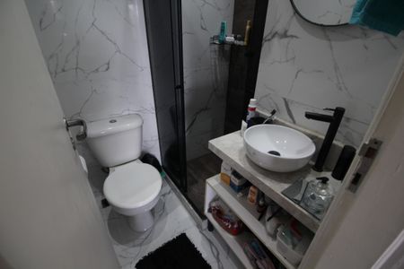 Apartamento à venda com 64m², 2 quartos e 1 vagaBanheiro Social