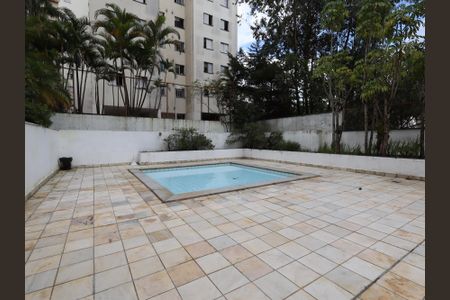 Apartamento para alugar com 70m², 3 quartos e 2 vagasÁrea comum - Piscina