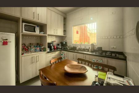 Casa à venda com 92m², 3 quartos e 2 vagasCozinha