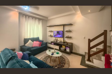 Casa à venda com 92m², 3 quartos e 2 vagasSala