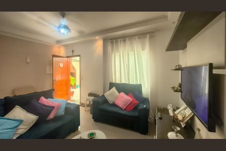 Casa à venda com 92m², 3 quartos e 2 vagasSala