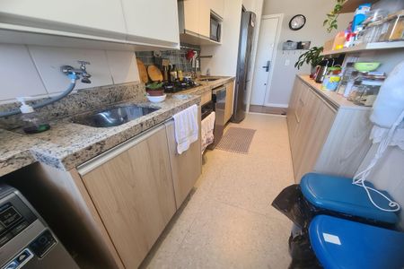 Apartamento à venda com 58m², 2 quartos e 1 vagaCozinha