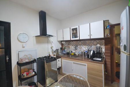 Apartamento para alugar com 68m², 2 quartos e sem vagaCozinha