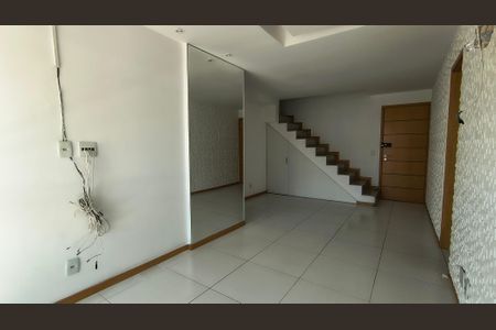 Apartamento para alugar com 170m², 3 quartos e 2 vagas Apartamento para alugar com 170m², 3 quartos e 2 vagasSala