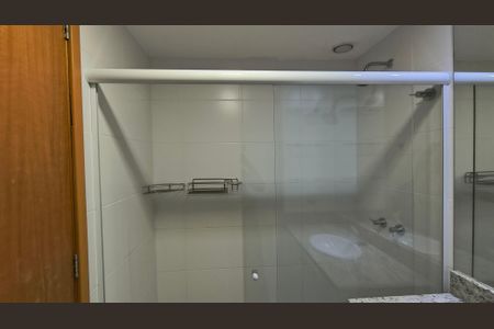 Apartamento para alugar com 170m², 3 quartos e 2 vagas Apartamento para alugar com 170m², 3 quartos e 2 vagasBanheiro da Suíte 2