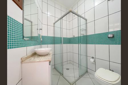 Casa à venda com 200m², 2 quartos e 3 vagasBanheiro da Suíte 1