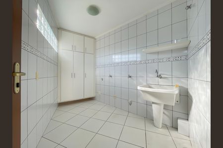 Casa à venda com 200m², 2 quartos e 3 vagasÁrea de Serviço