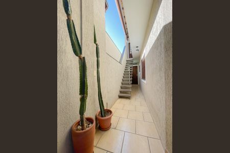 Casa à venda com 200m², 2 quartos e 3 vagasCorredor