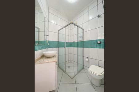 Casa à venda com 200m², 2 quartos e 3 vagasBanheiro da Suíte 1